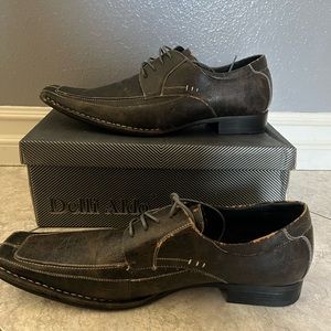 Delli Aldo Leather Dress Shoe. Alligator print on top. Men’s size 11